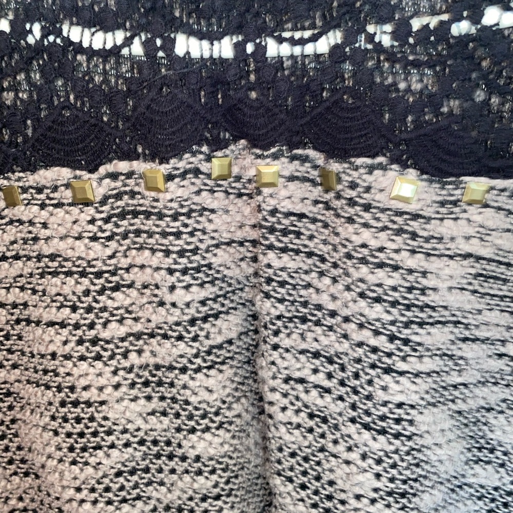 Sweater - Picture 2 of 5